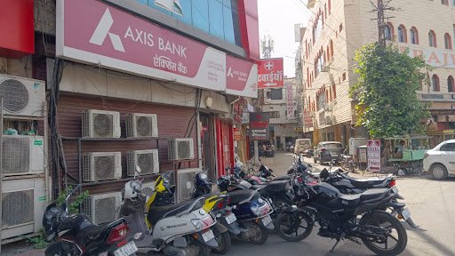 Axis Bank ATM